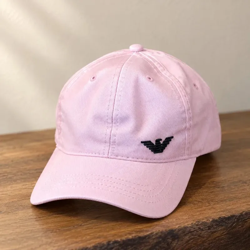 BONÉ URBAN — Rosa Bebê Armani